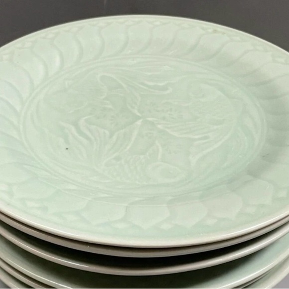 Lillian Vernon Celadon Fish Koi Dessert Salad Plates Light Jade Green Set of 2 - Picture 1 of 6
